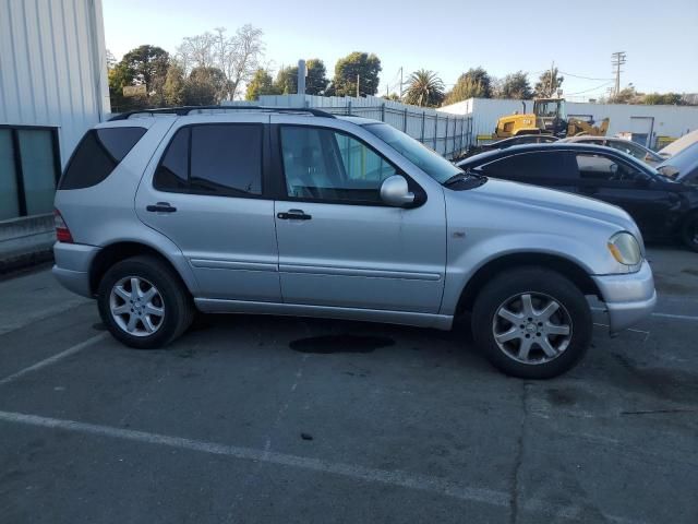 2000 Mercedes-Benz ML 430