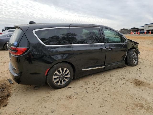 2022 Chrysler Pacifica Hybrid Limited