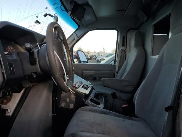 2010 Ford Econoline E350 Super Duty Van