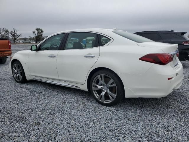 2016 Infiniti Q70 3.7