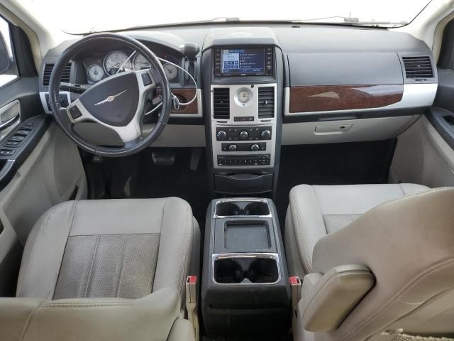 2010 Chrysler Town & Country Touring Plus