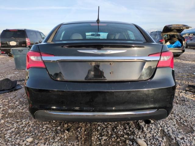 2013 Chrysler 200 Touring