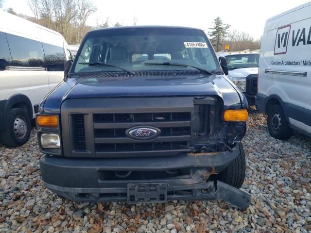 2011 Ford Econoline E350 Super Duty Wagon