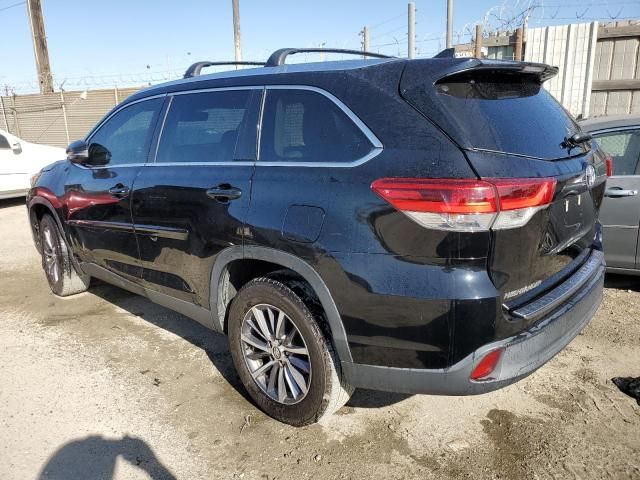 2019 Toyota Highlander SE