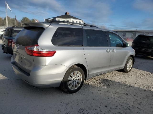 2017 Toyota Sienna LE