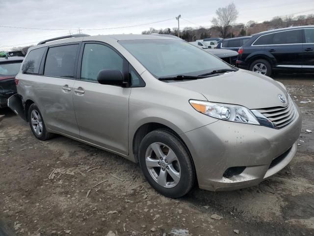 2017 Toyota Sienna LE