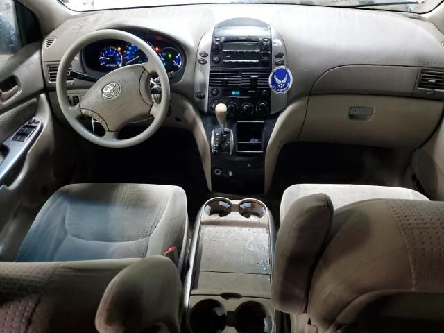 2008 Toyota Sienna CE