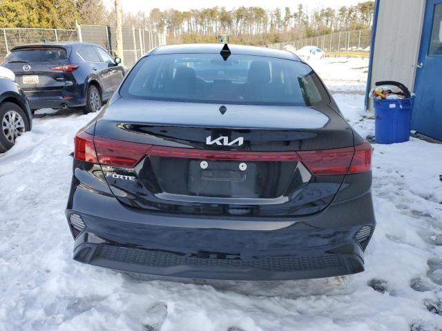 2023 KIA Forte LX