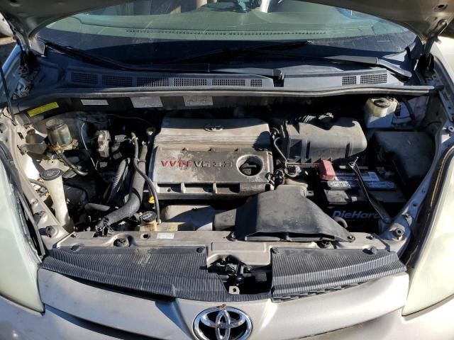 2006 Toyota Sienna LE