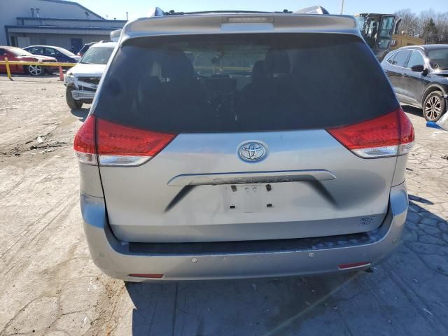 2014 Toyota Sienna XLE