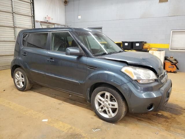 2011 KIA Soul +