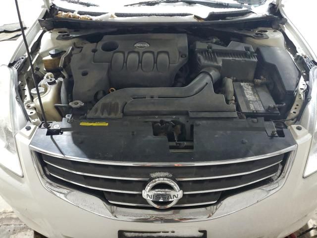 2010 Nissan Altima Base