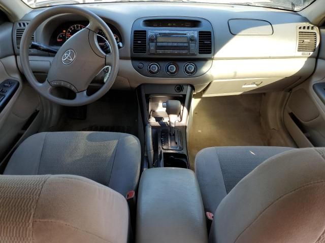 2005 Toyota Camry LE