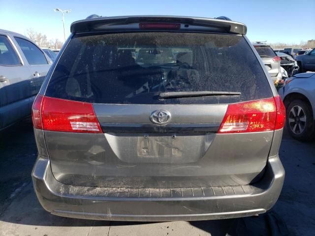 2005 Toyota Sienna CE