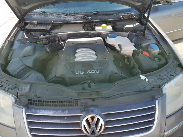 2004 Volkswagen Passat GLX 4MOTION