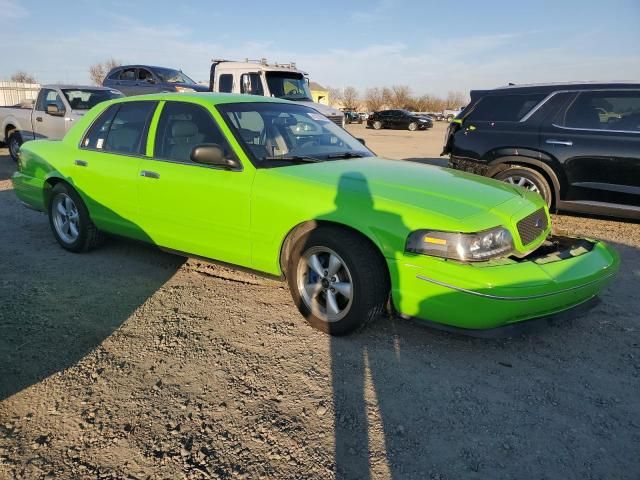 2004 Ford Crown Victoria LX