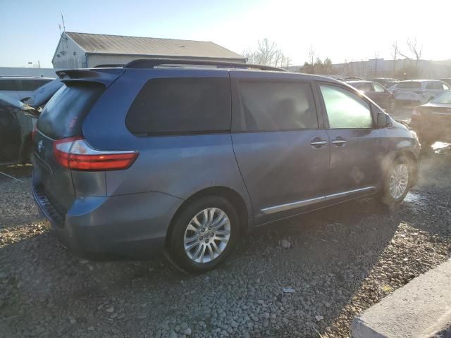 2015 Toyota Sienna XLE