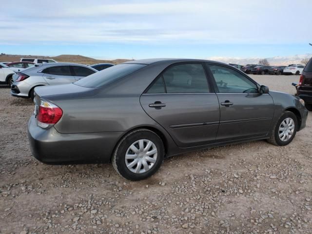 2005 Toyota Camry LE