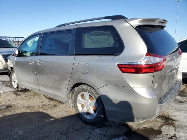 2015 Toyota Sienna LE