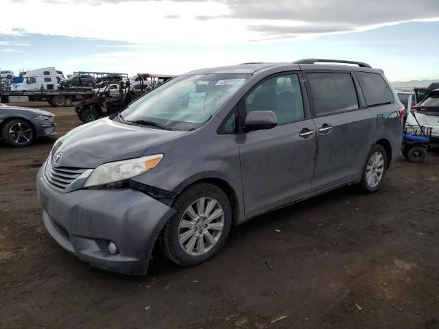 2015 Toyota Sienna XLE