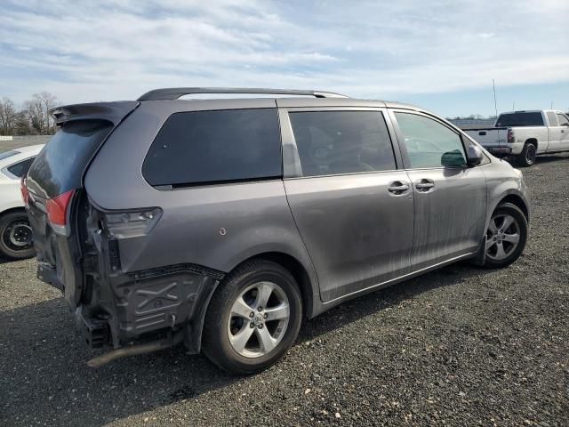 2011 Toyota Sienna LE