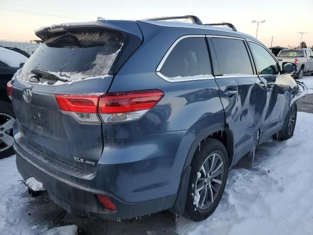 2019 Toyota Highlander SE