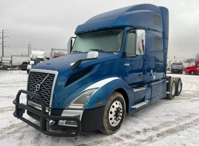 2020 Volvo VN VNL