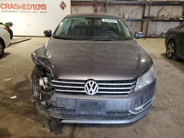 2015 Volkswagen Passat SE