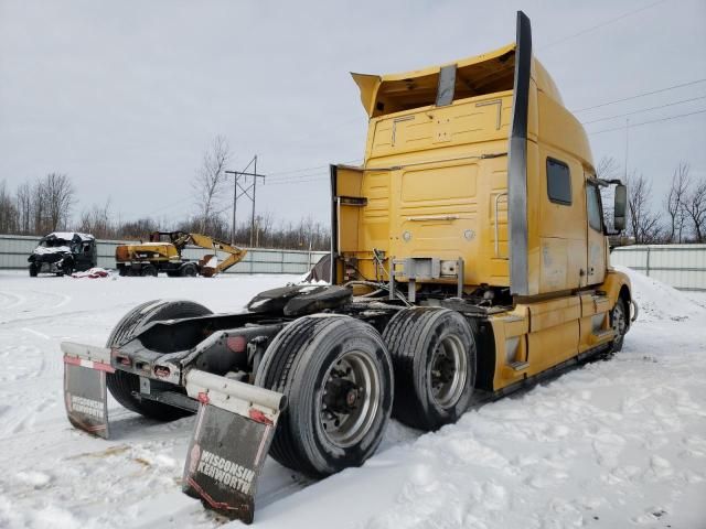 2013 Volvo VN VNL