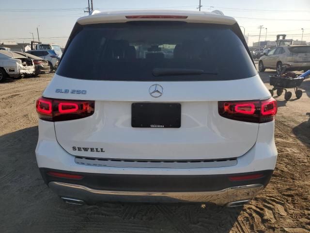 2020 Mercedes-Benz GLB 250