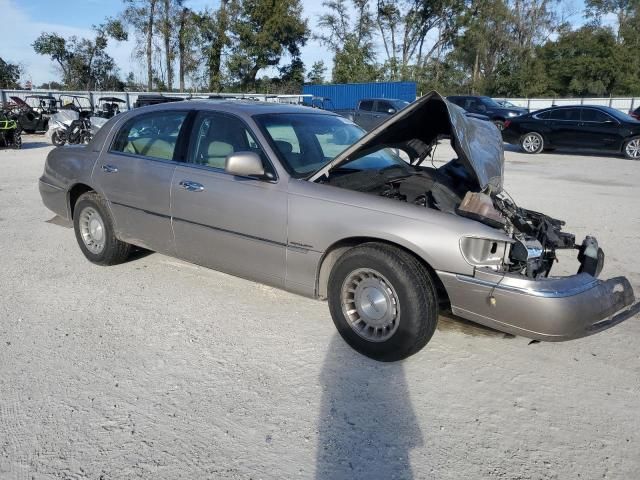 2001 Lincoln Town Car Executive