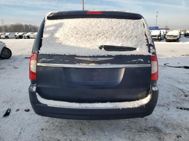 2013 Chrysler Town & Country Touring L