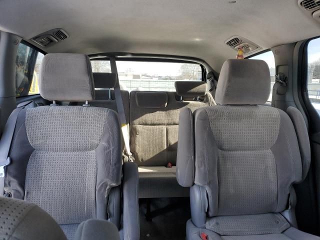 2009 Toyota Sienna CE