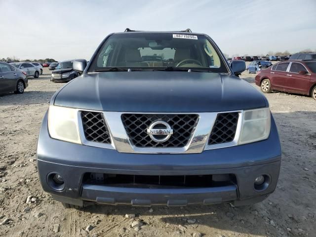 2005 Nissan Pathfinder LE