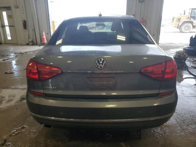 2016 Volkswagen Passat S