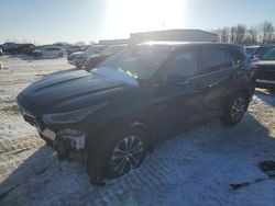 Salvage cars for sale at Wayland, MI auction: 2021 Toyota Highlander XLE