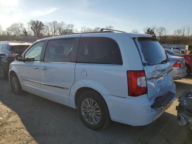 2016 Chrysler Town & Country Touring L