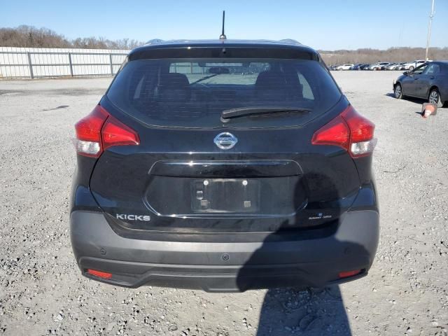 2018 Nissan Kicks S