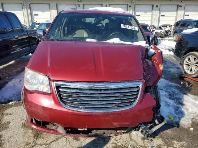 2015 Chrysler Town & Country Touring L