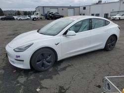 Carros salvage a la venta en subasta: 2018 Tesla Model 3