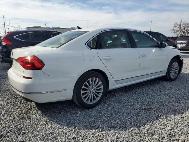 2016 Volkswagen Passat SE