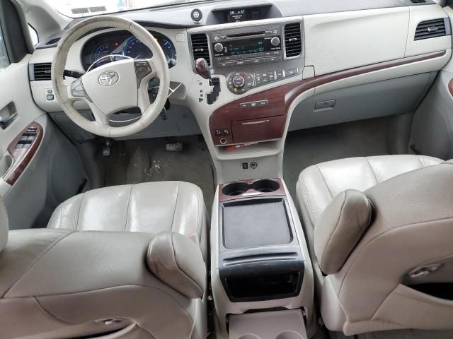 2011 Toyota Sienna XLE