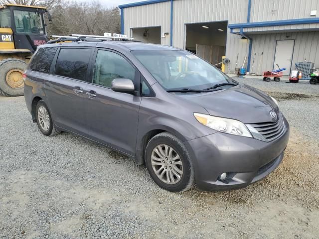 2011 Toyota Sienna XLE