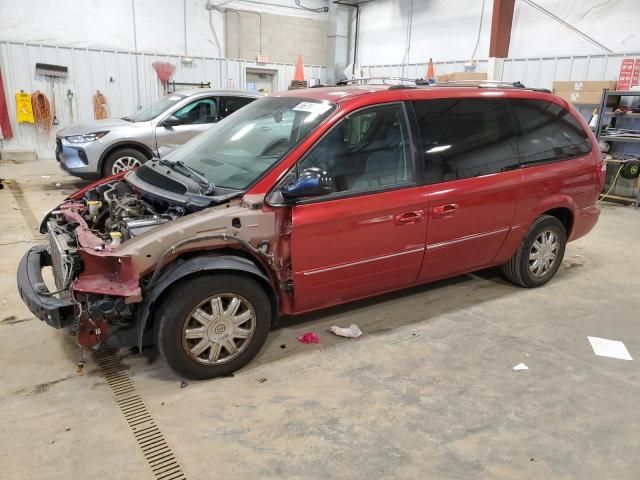 2005 Chrysler Town & Country Limited