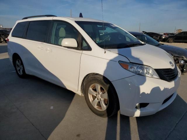 2011 Toyota Sienna LE