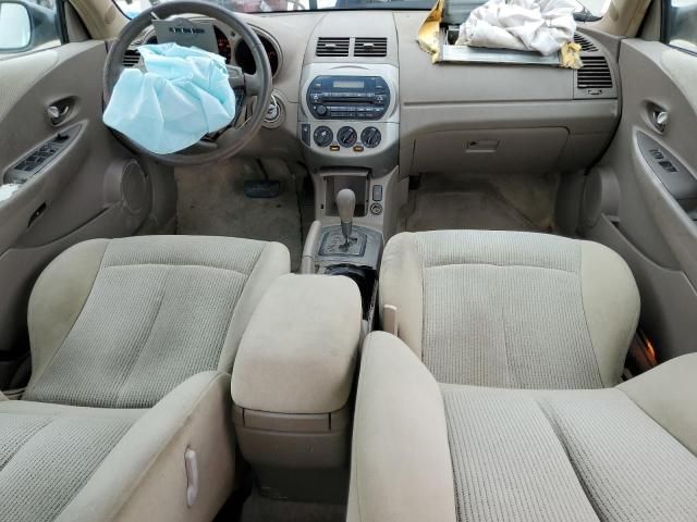 2004 Nissan Altima Base