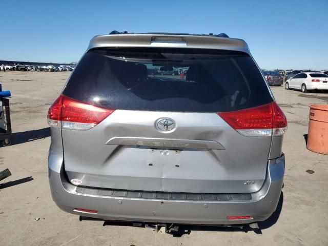 2014 Toyota Sienna XLE