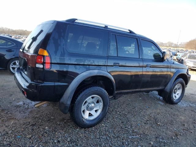 2004 Mitsubishi Montero Sport ES