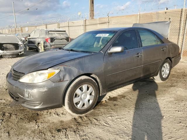 2004 Toyota Camry LE