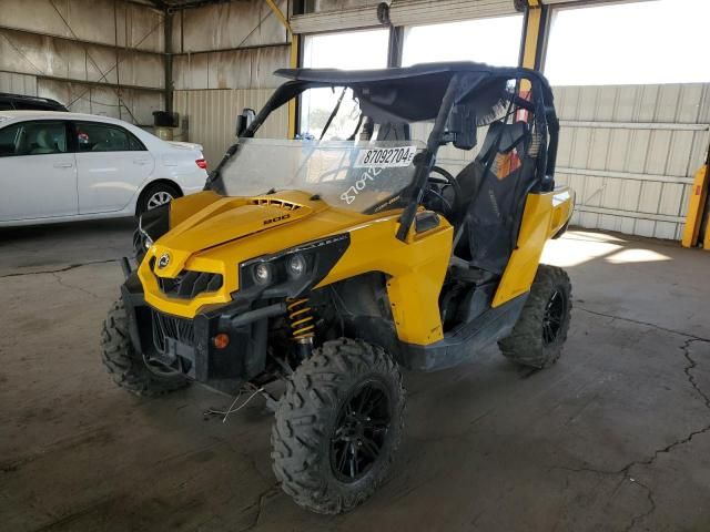 2014 Can-Am Commander 800R DPS